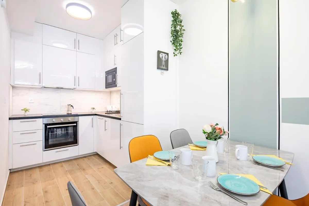 Free Parking - Balcony - Sunny - New Apartment Budapest