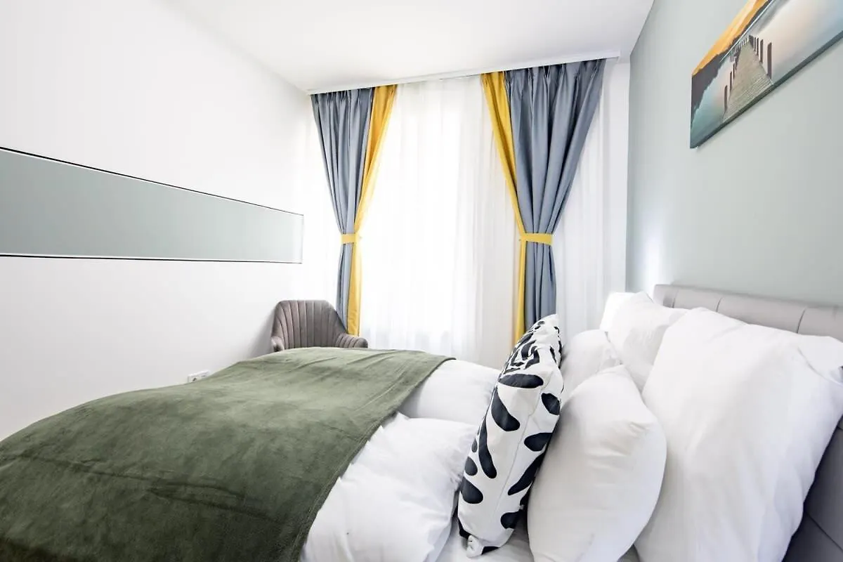 Free Parking - Balcony - Sunny - New Lägenhet Budapest