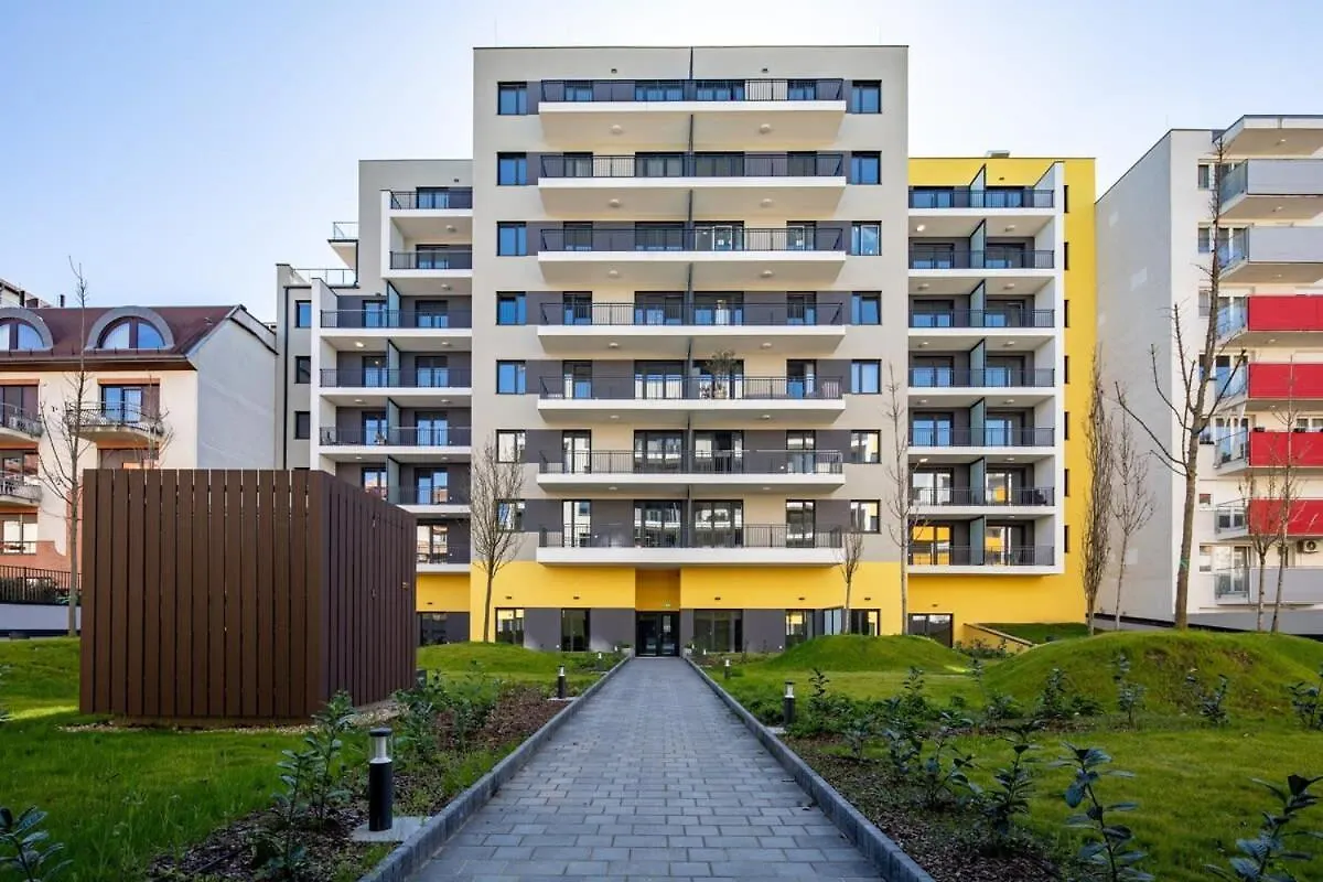Free Parking - Balcony - Sunny - New Lägenhet Budapest